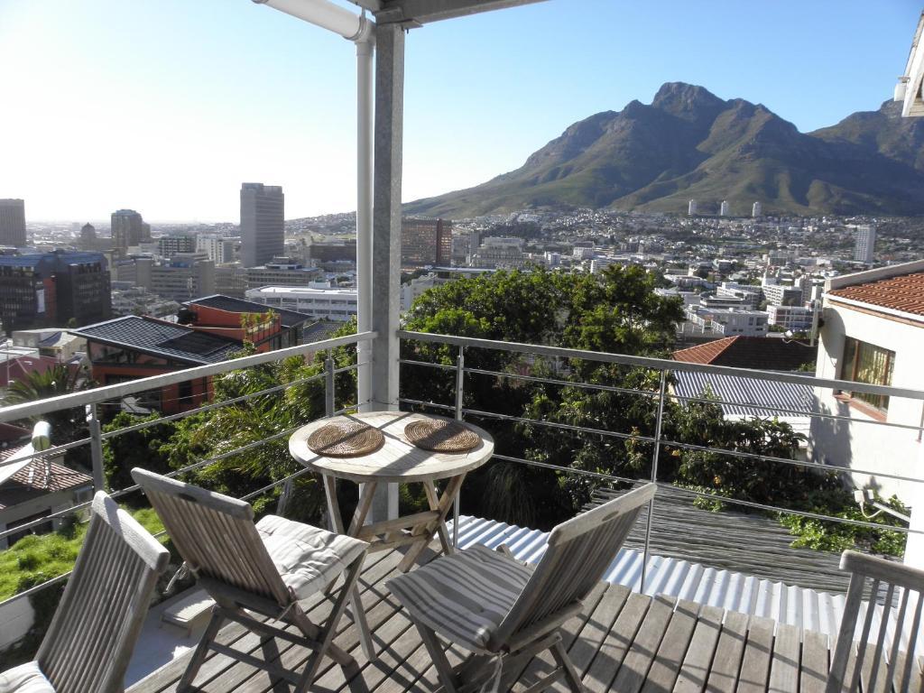 Upperbloem Guesthouse&apartments 3* Le Cap