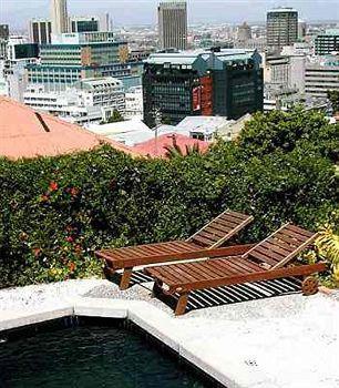 Upperbloem Guesthouse&apartments Le Cap