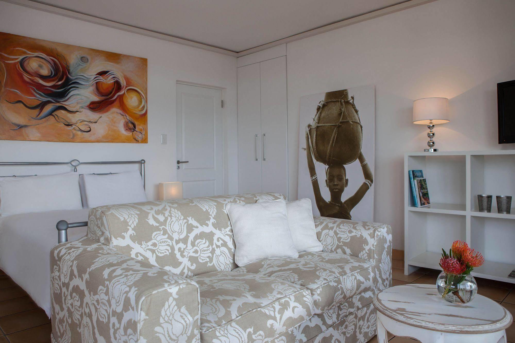 Upperbloem Guesthouse&apartments Maison d'hôtes