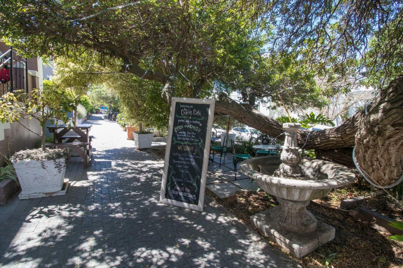 Upperbloem Guesthouse&apartments
